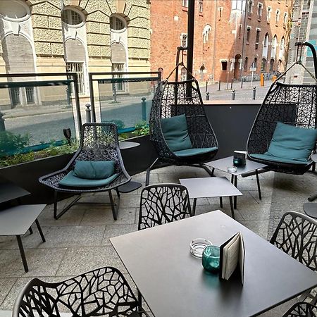 Motel One Frankfurt-Eastside Frankfurt nad Menem Zewnętrze zdjęcie