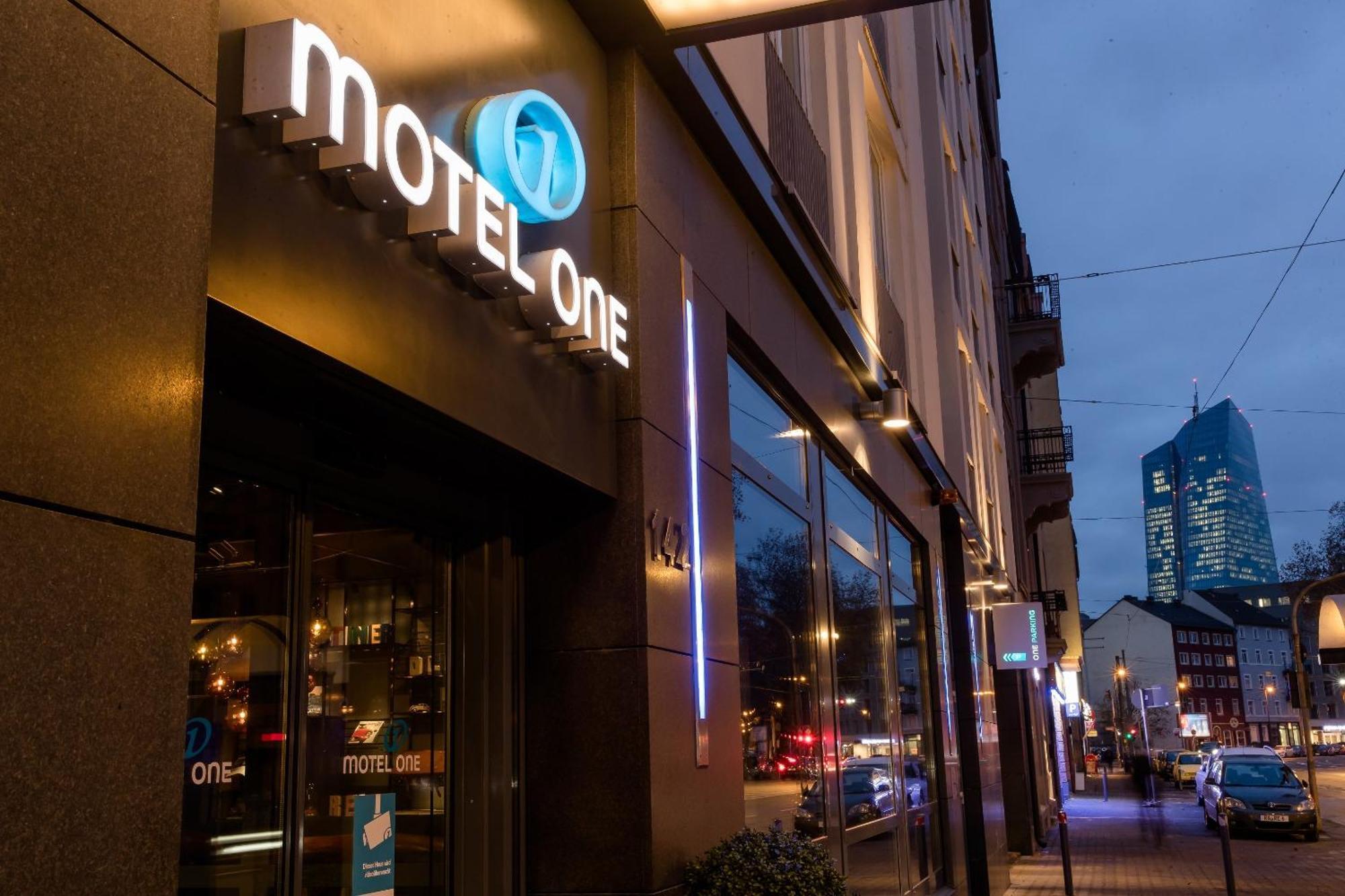 Motel One Frankfurt-Eastside Frankfurt nad Menem Zewnętrze zdjęcie