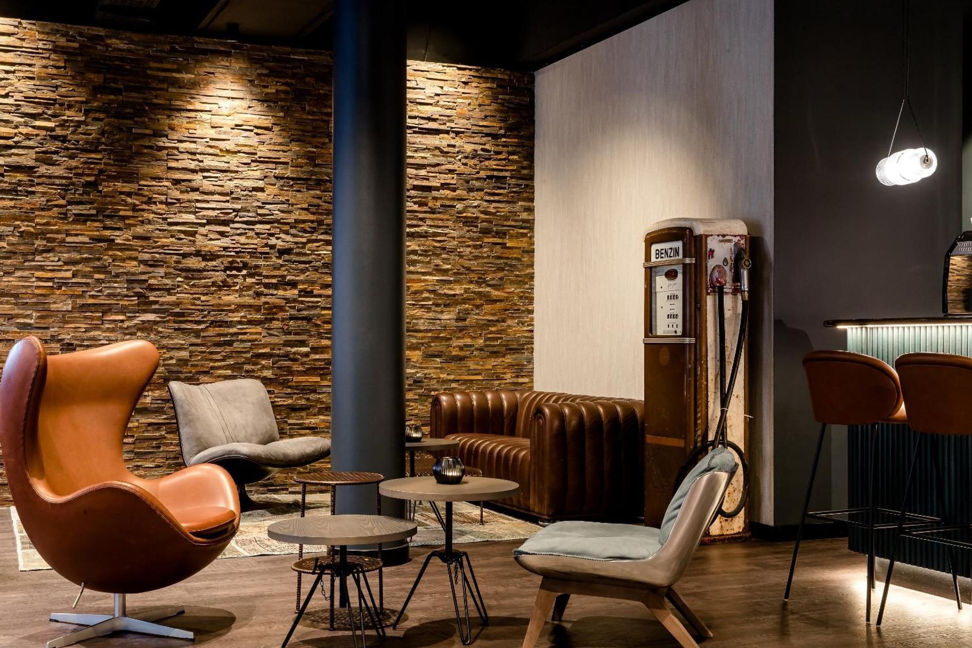 Motel One Frankfurt-Eastside Frankfurt nad Menem Zewnętrze zdjęcie