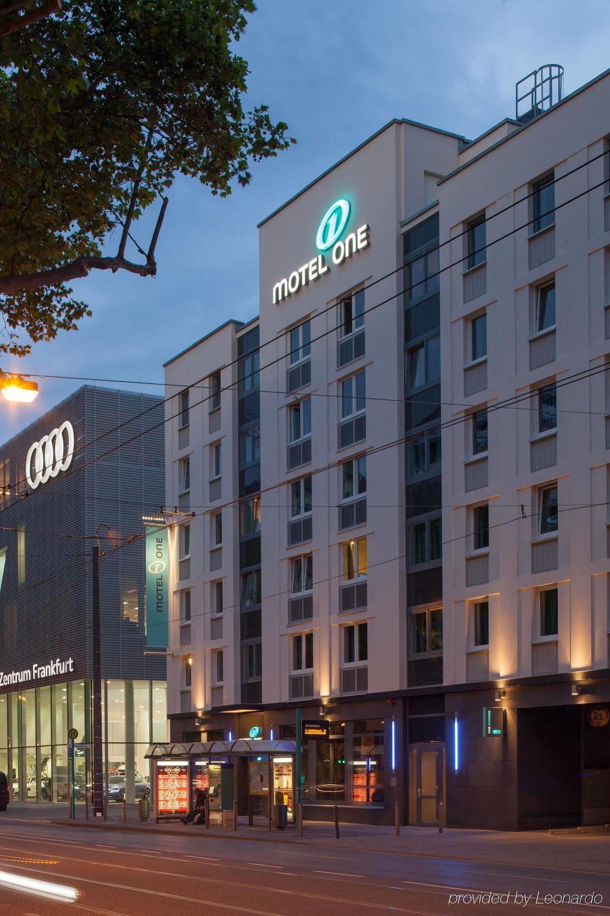 Motel One Frankfurt-Eastside Frankfurt nad Menem Zewnętrze zdjęcie
